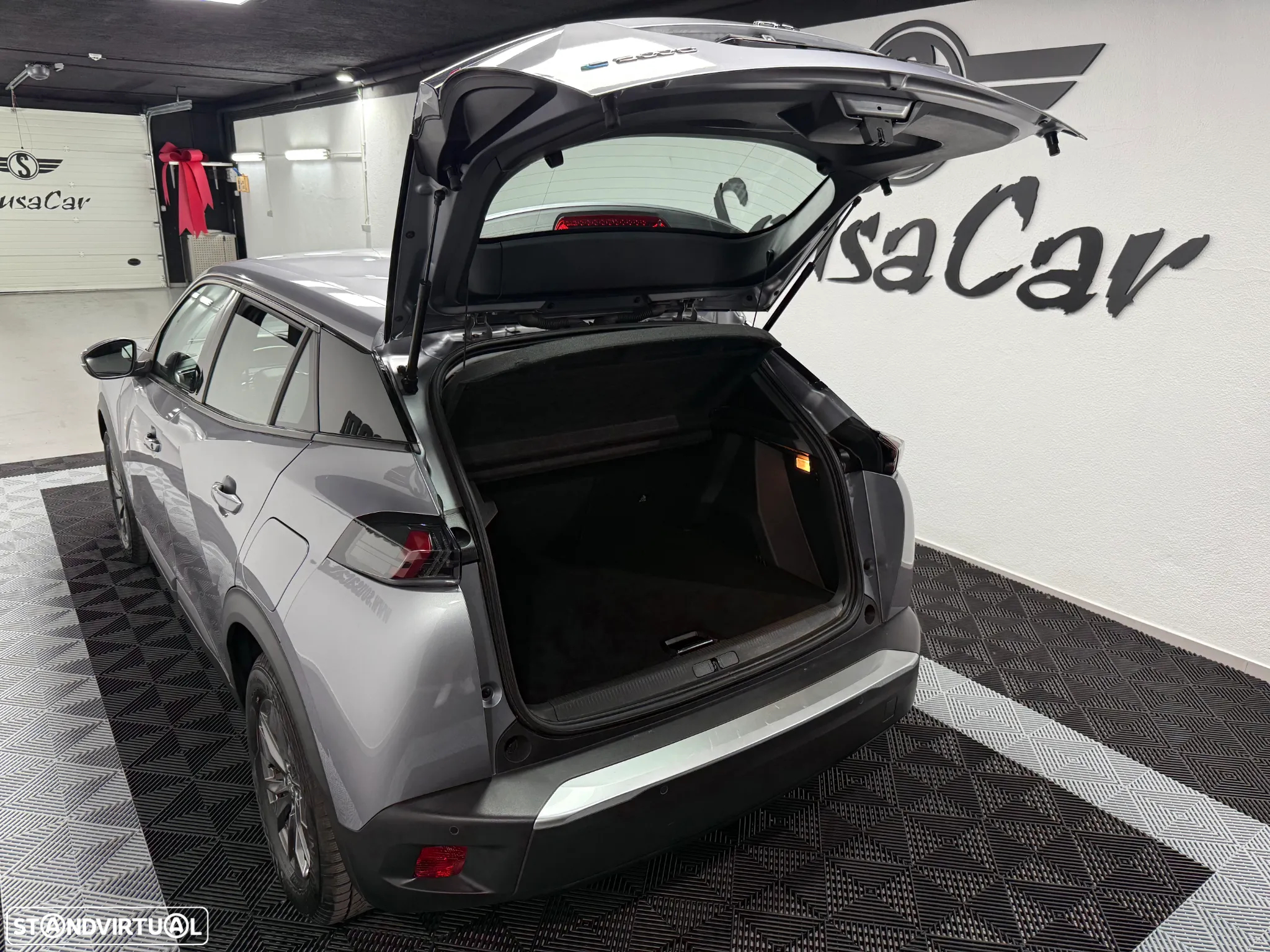 Peugeot e-2008 50 kWh Active Pack - 6