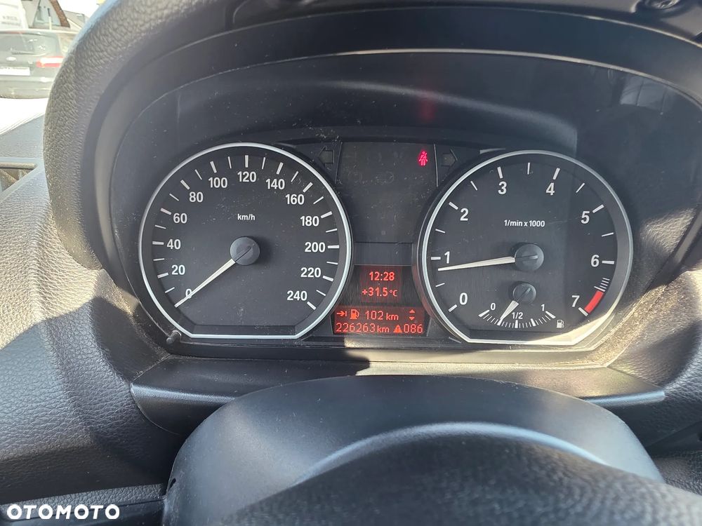 BMW Seria 1 - 17