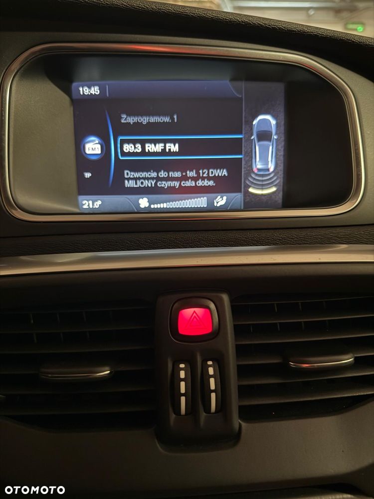 Volvo V40 D2 Momentum - 26