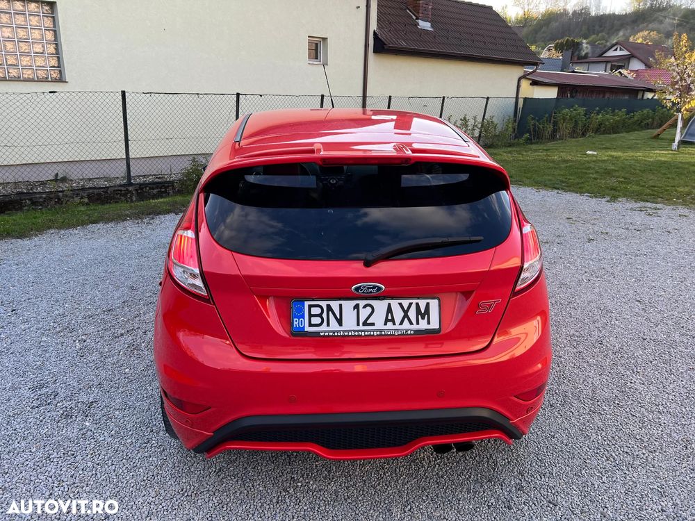 Ford Fiesta 1.6 EcoBoost ST - 12
