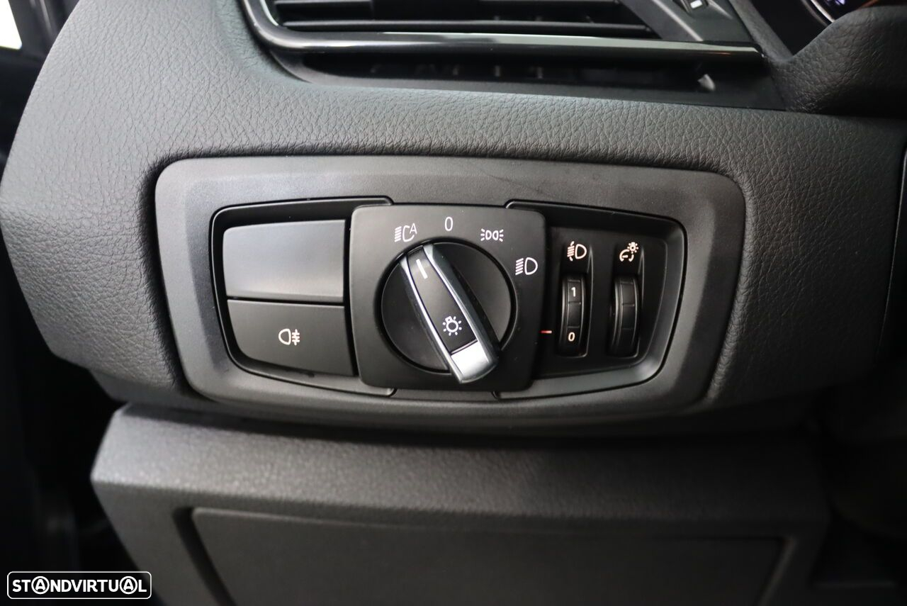BMW 225xe Active Tourer - 19
