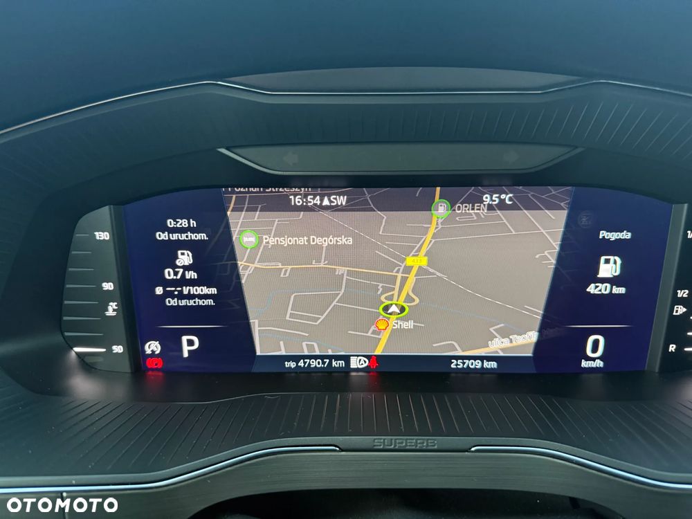 Skoda Superb 2.0 TDI SCR Style DSG - 30