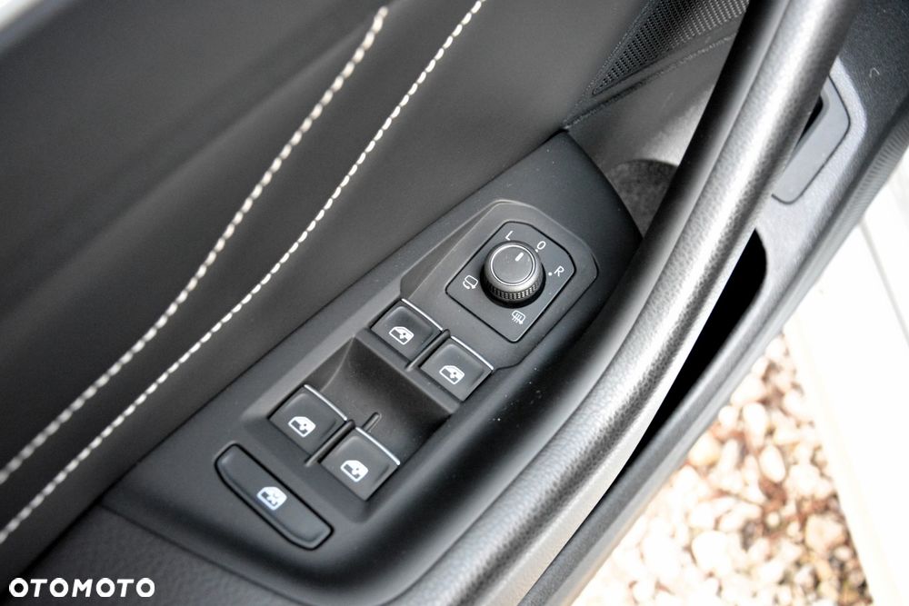 Volkswagen Passat 2.0 TSI 4Mot Elegance DSG - 19