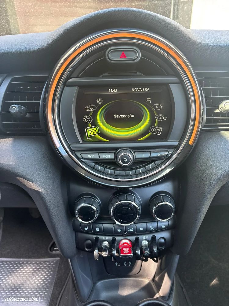 MINI 3 Portas Cooper D 60 Years Chili - 19