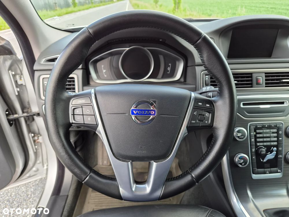 Volvo V70 D4 Drive-E Momentum - 34