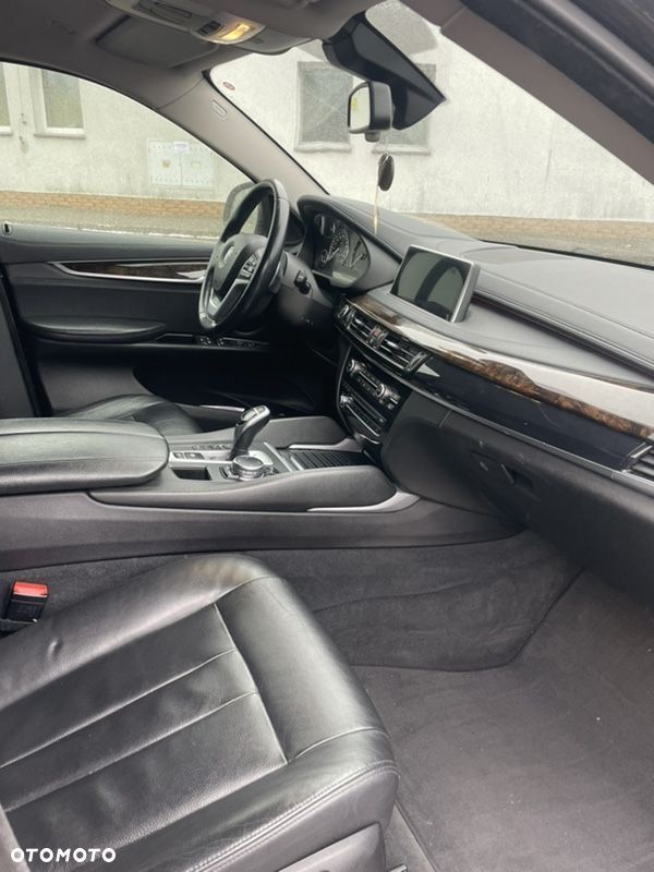 BMW X6 xDrive40d - 8