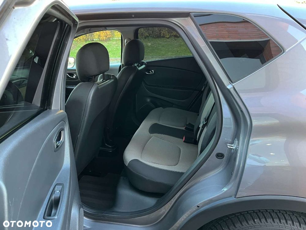 Renault Captur 1.5 dCi Limited EDC - 23