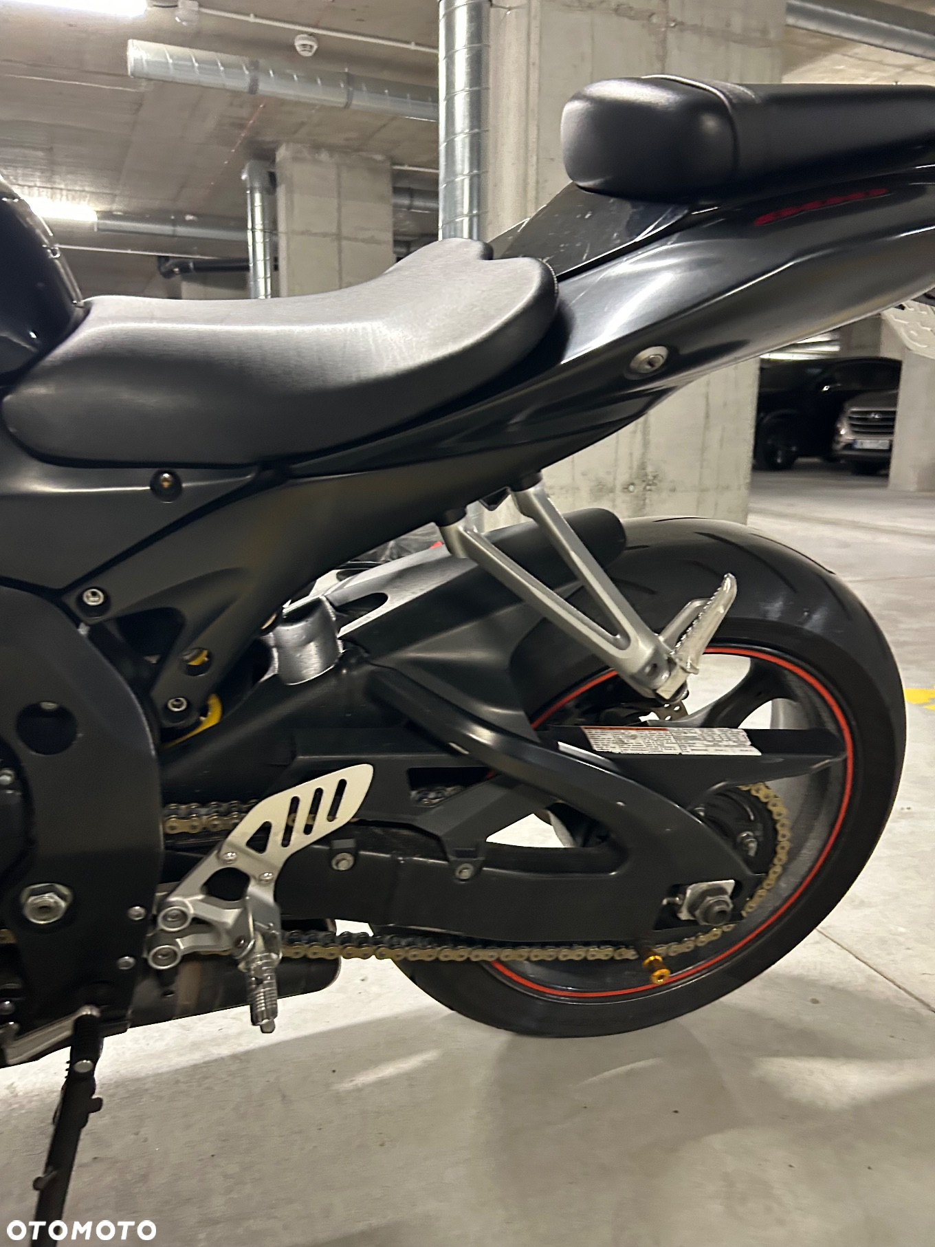 Suzuki GSX-R - 16