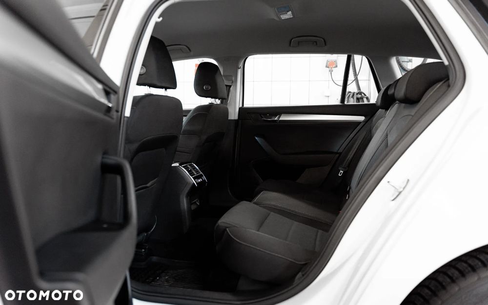 Skoda Superb 1.5 TSI ACT Ambition DSG - 34