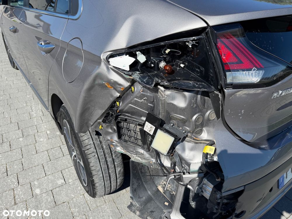Hyundai IONIQ 1.6 GDI Premium - 10