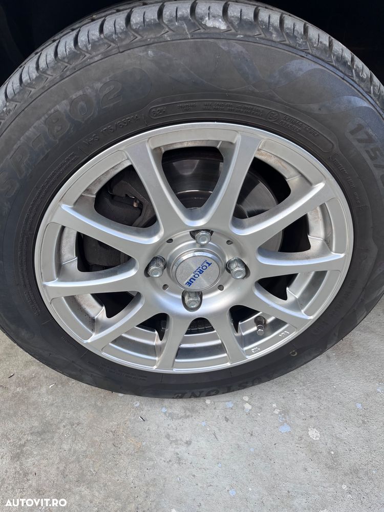 Ford Fiesta - 9