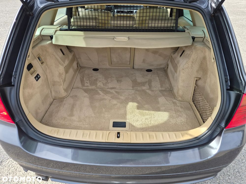 BMW Seria 3 320d - 13