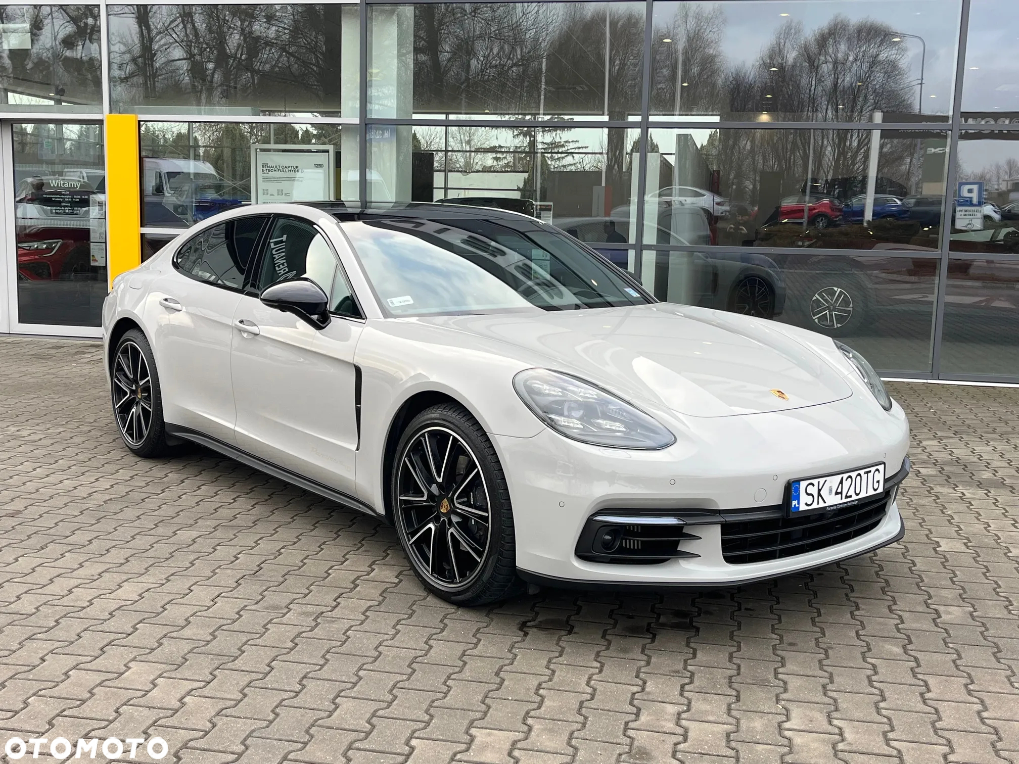 Porsche Panamera 4 - 9