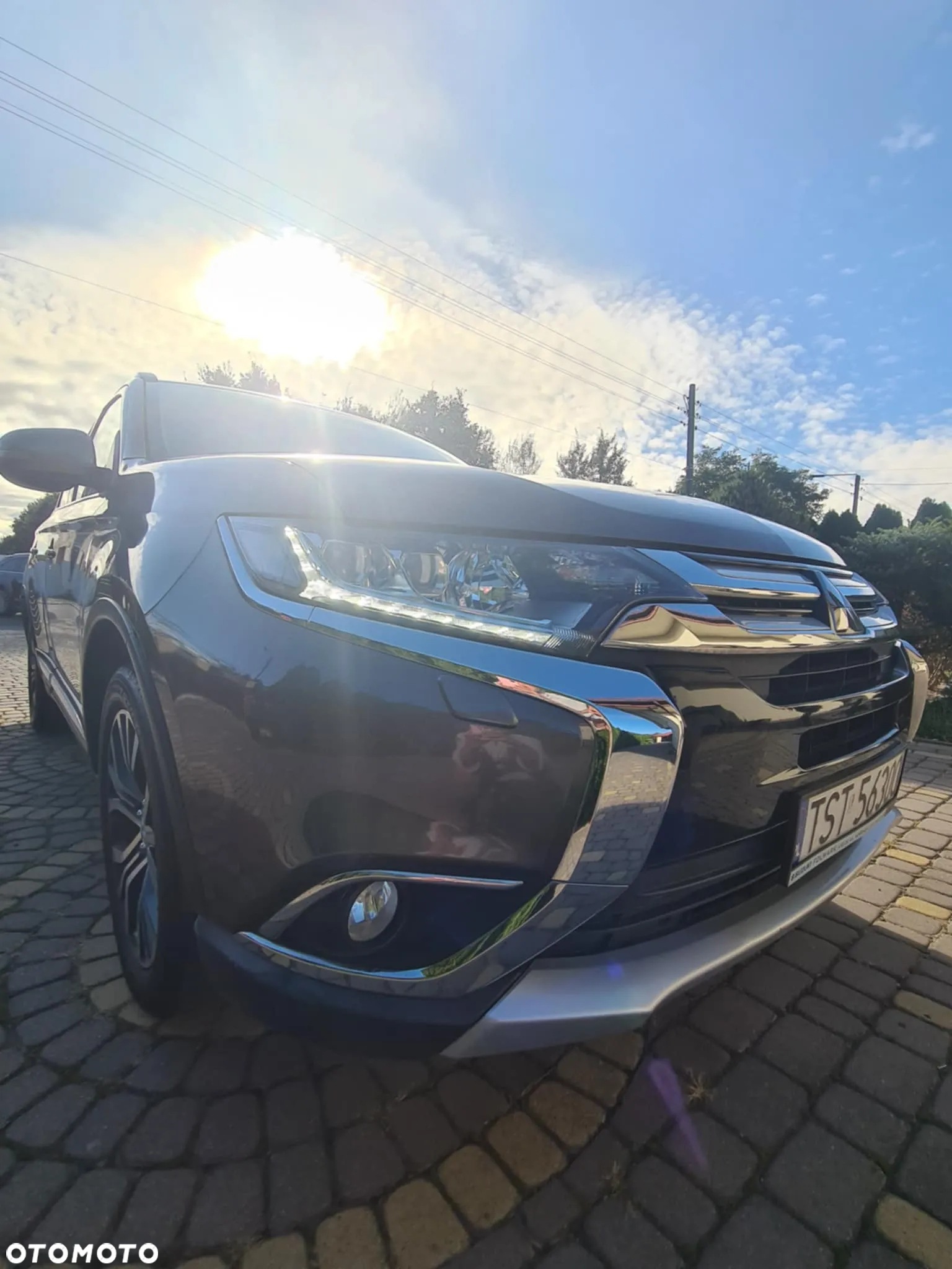 Mitsubishi Outlander 2.0 Intense + Navi 4WD CVT - 7