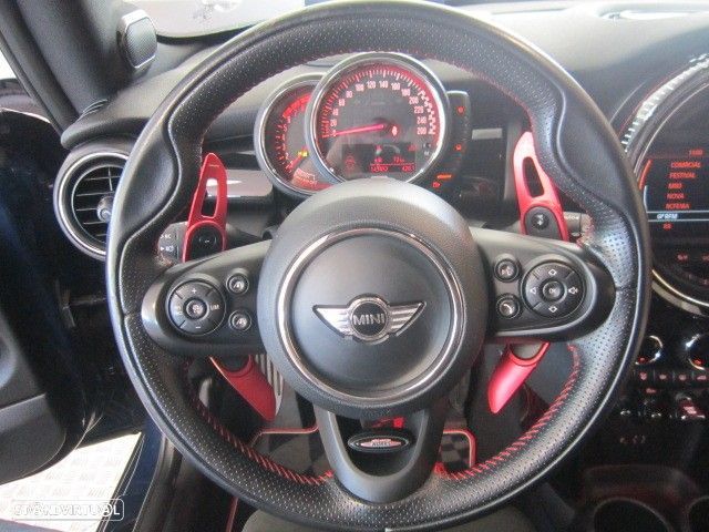 MINI 3 Portas John Cooper Works Auto Desportiva - 54