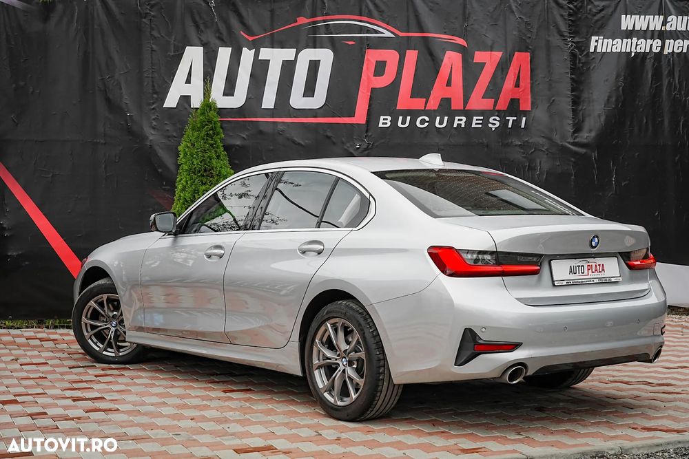 BMW Seria 3 318i Aut. Sport Line - 7