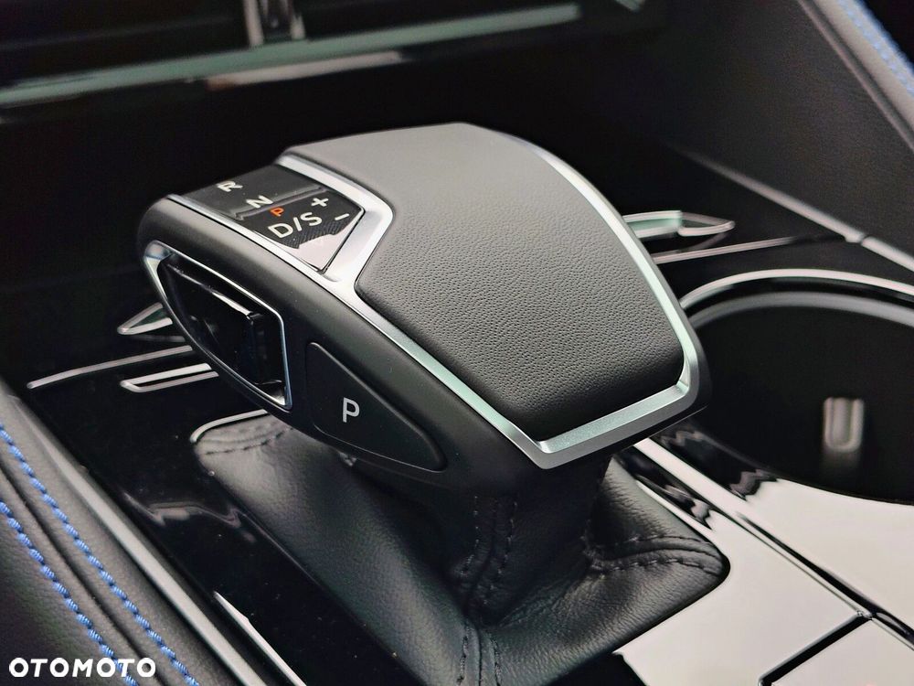 Volkswagen Touareg - 24