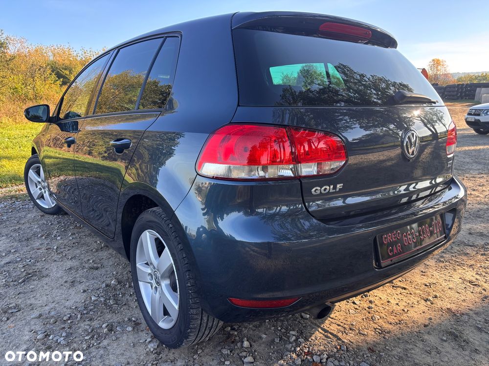 Volkswagen Golf - 8