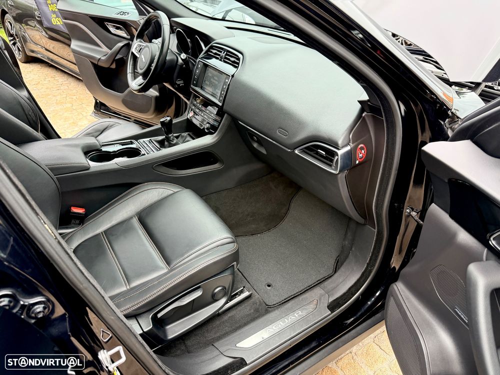 Jaguar F-Pace 2.0 i4D Prestige - 54