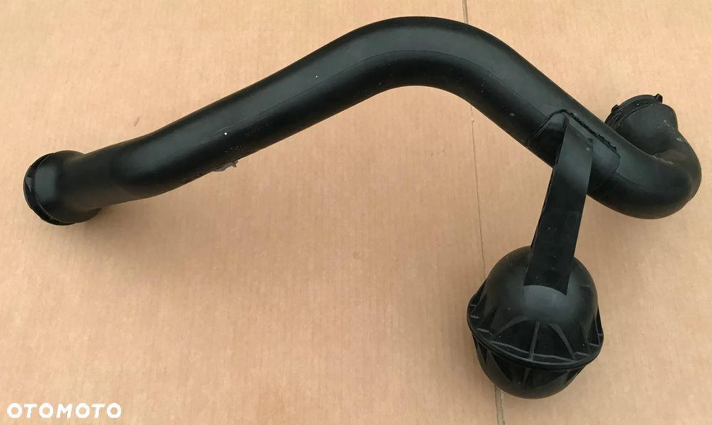 Audi A4 B9 8W A5 8W6 rura wąż przewód intercoolera 8W0145673AN