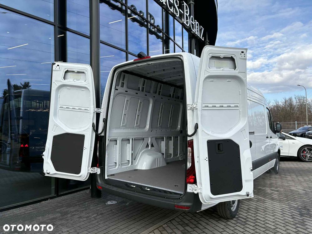Mercedes-Benz Sprinter - 7