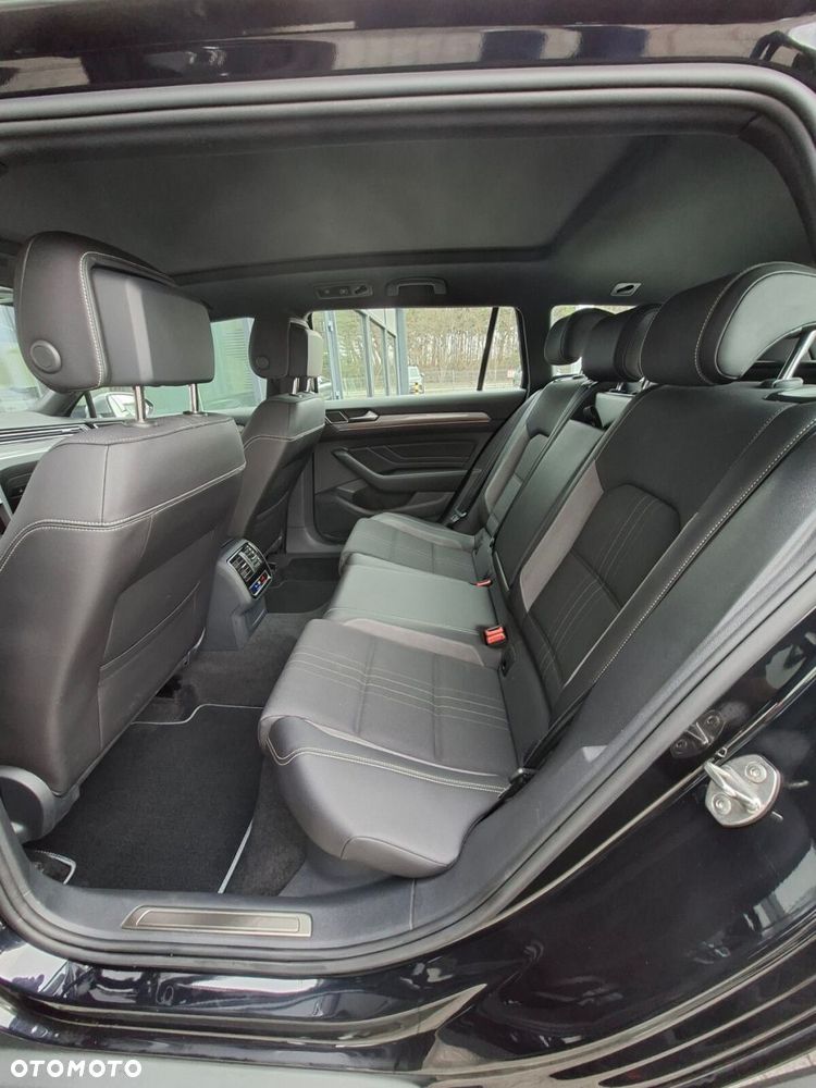 Volkswagen Passat - 14