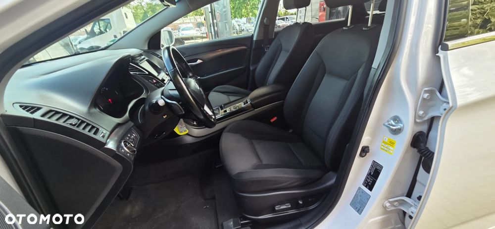 Hyundai i40 Kombi 1.7 CRDi DCT Premium - 31