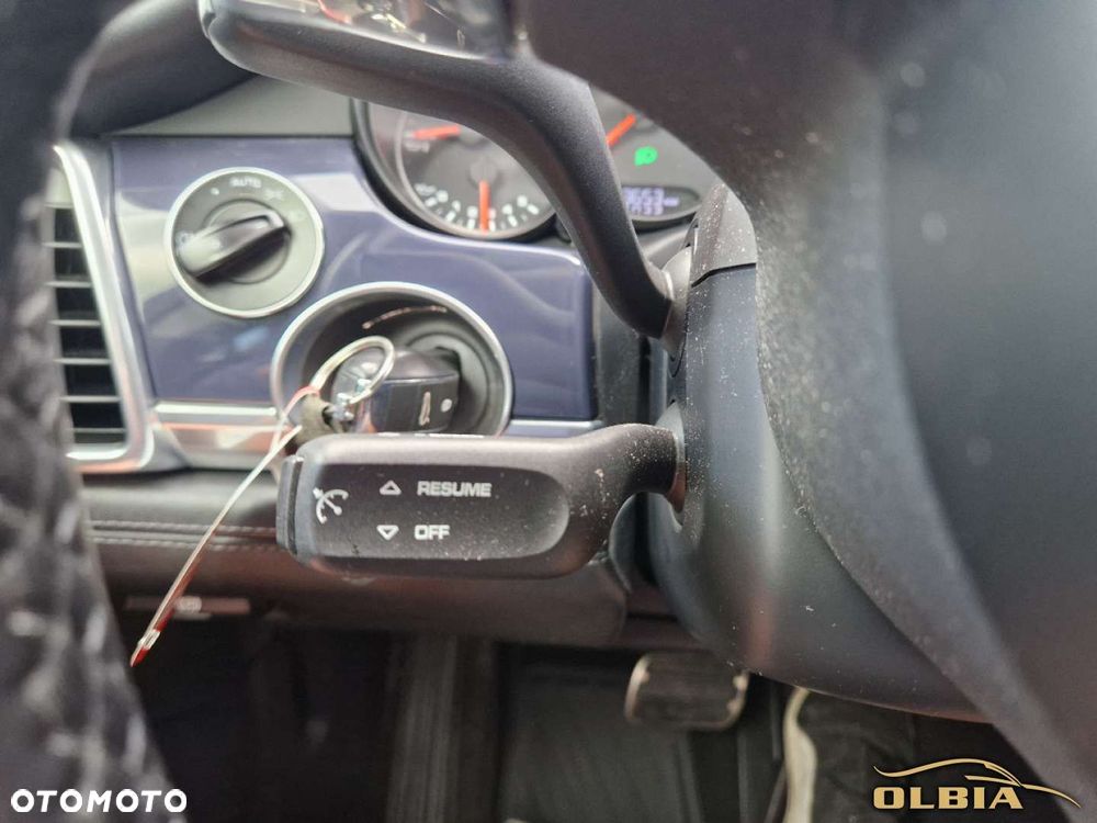 Porsche Panamera - 37