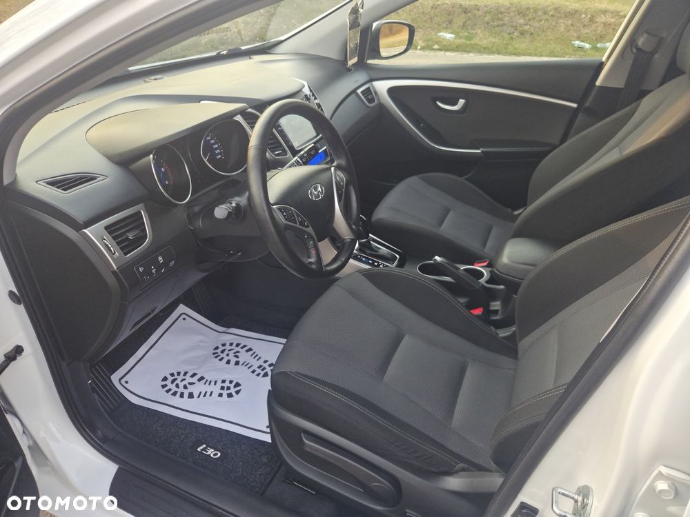 Hyundai i30 1.6 CRDI DCT Premium - 14