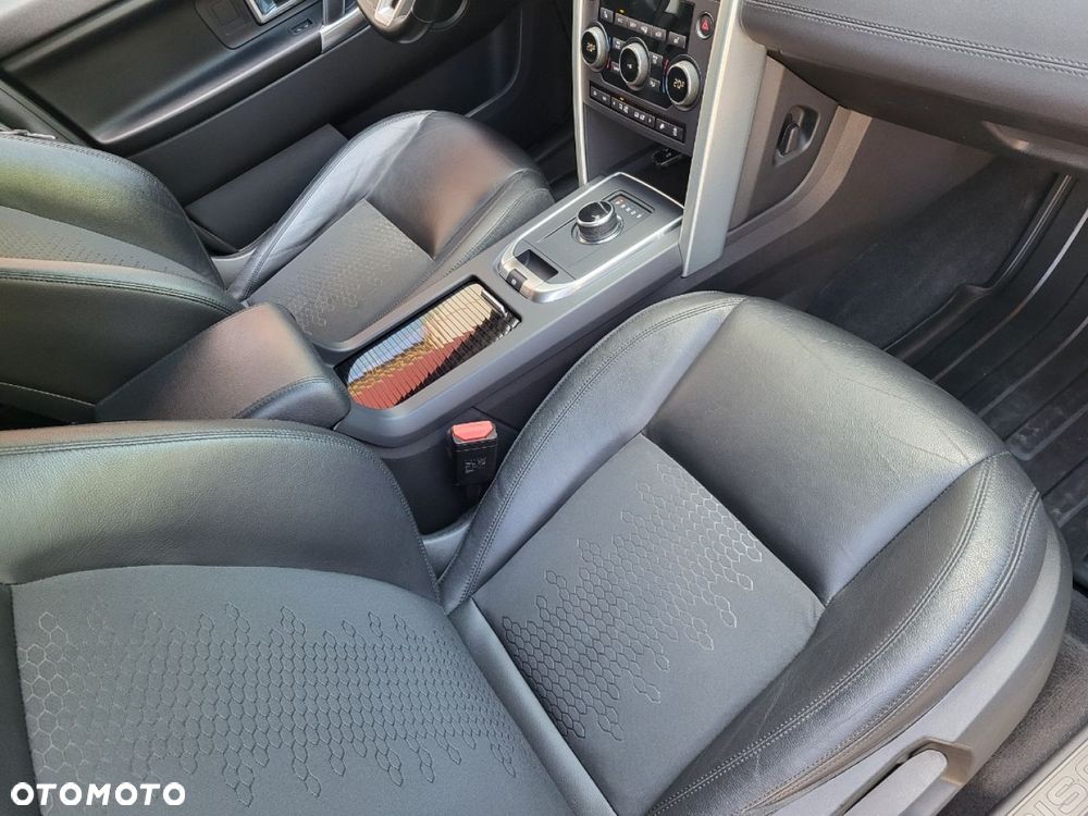 Land Rover Discovery Sport - 27