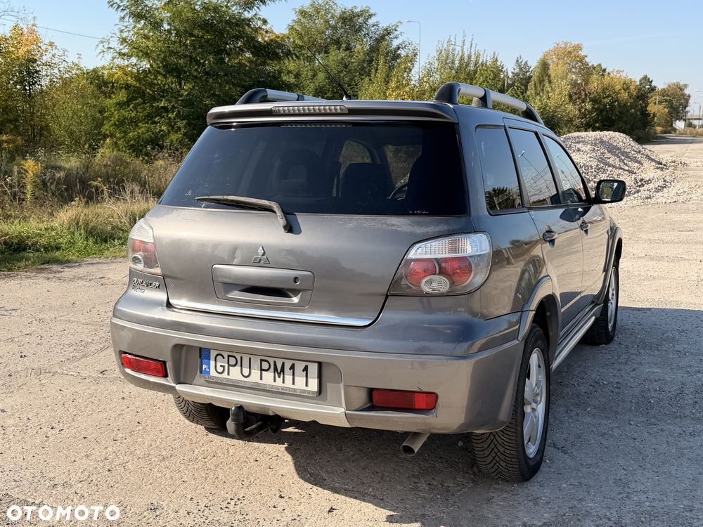 Mitsubishi Outlander 2006 photo 3