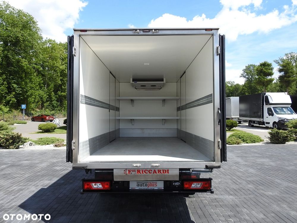 Ford TRANSIT CHŁODNIA KONTENER 0*C ZASILANIE 230V TEMPOMAT KLIMATYZACJA BLIŹNIACZE KOŁA  170KM - 14