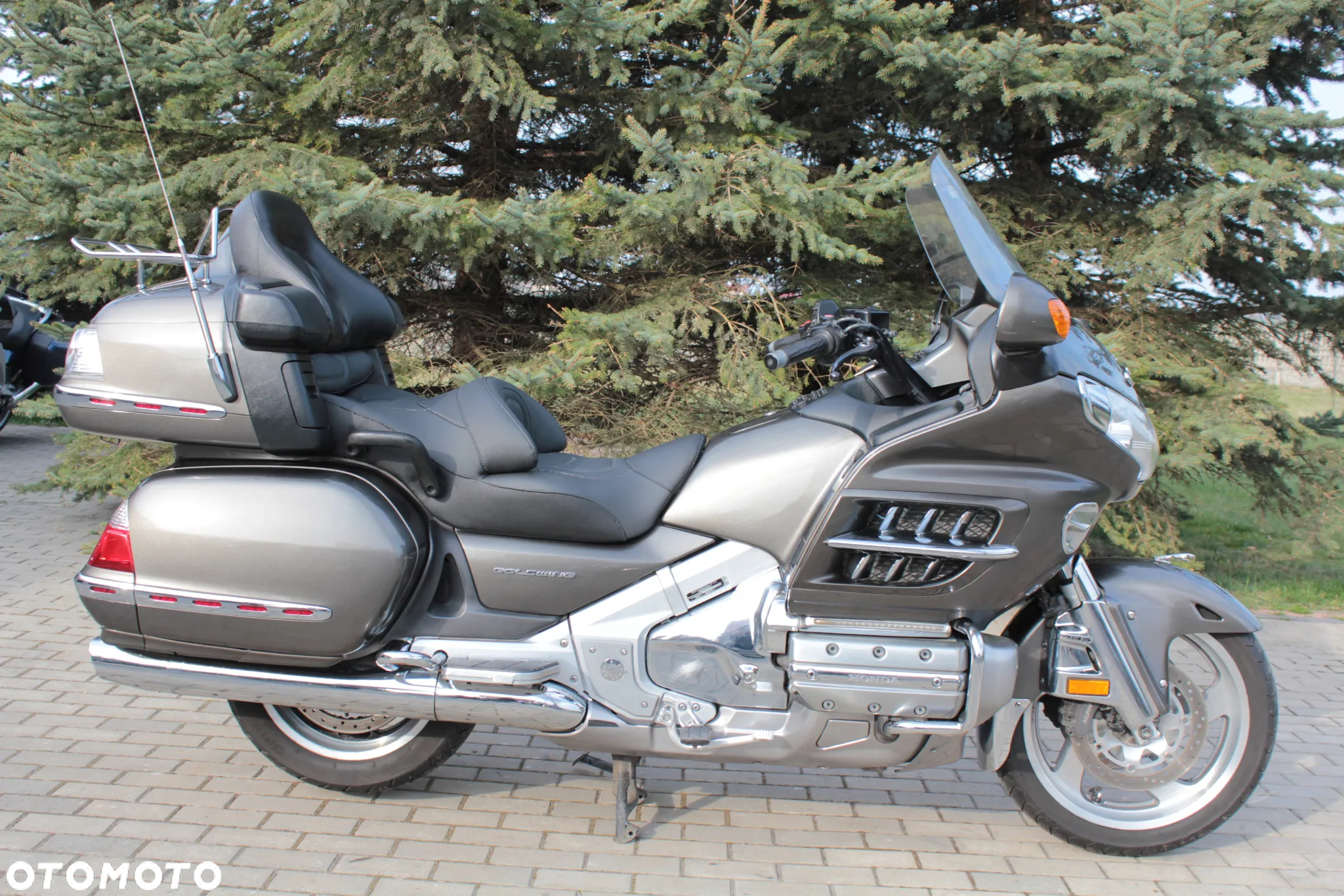 Honda GL - 32
