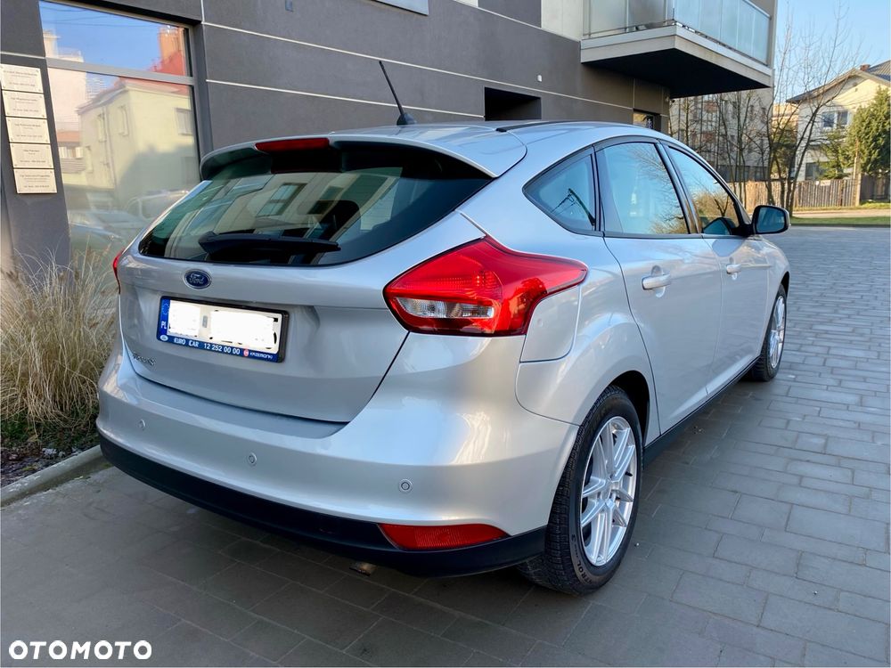 Ford Focus 1.6 Trend - 13