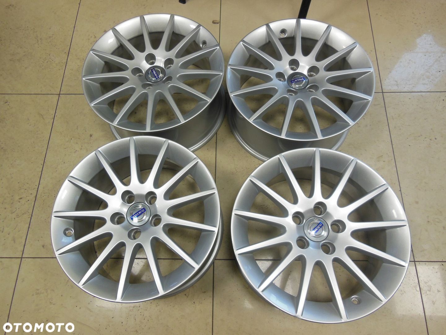 Felga aluminiowa Volvo OE 6.5" x 16" 5x108 ET 45 - 1