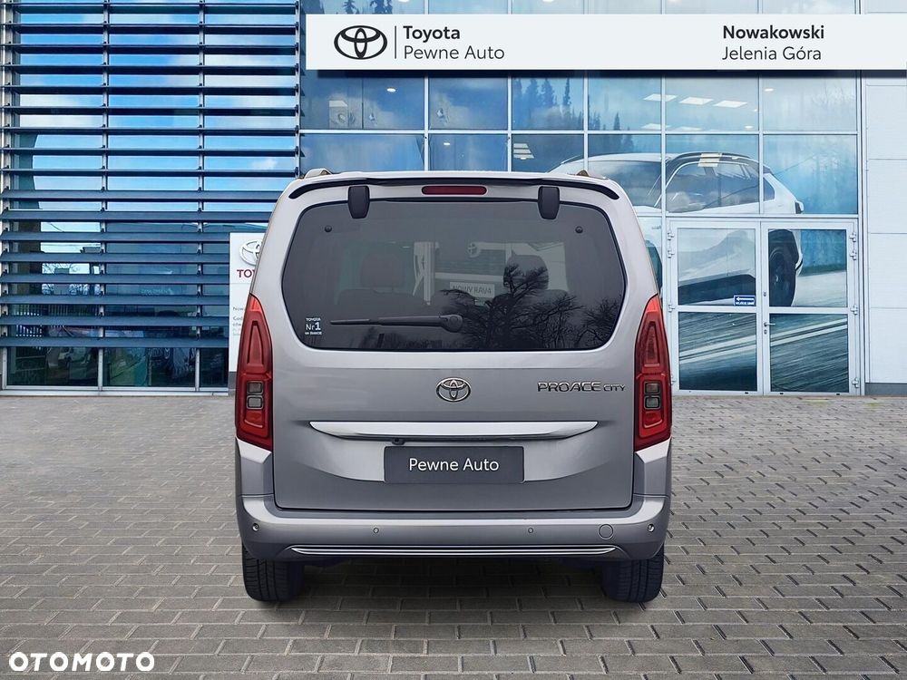 Toyota Proace City Verso Long 1.5 D-4D Family - 6