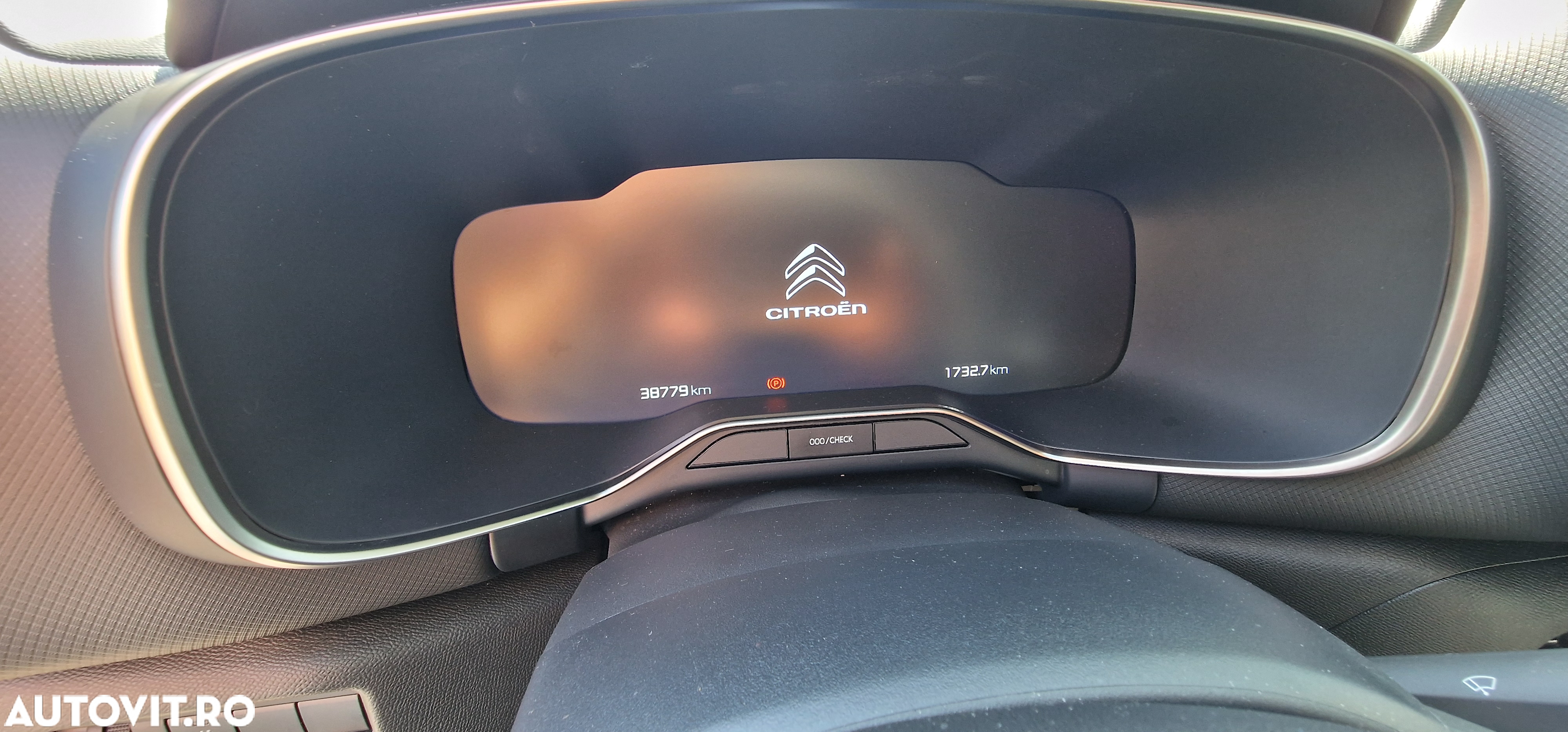 Citroën C5 Aircross 1.5 BlueHDi S&S EAT8 Shine - 4