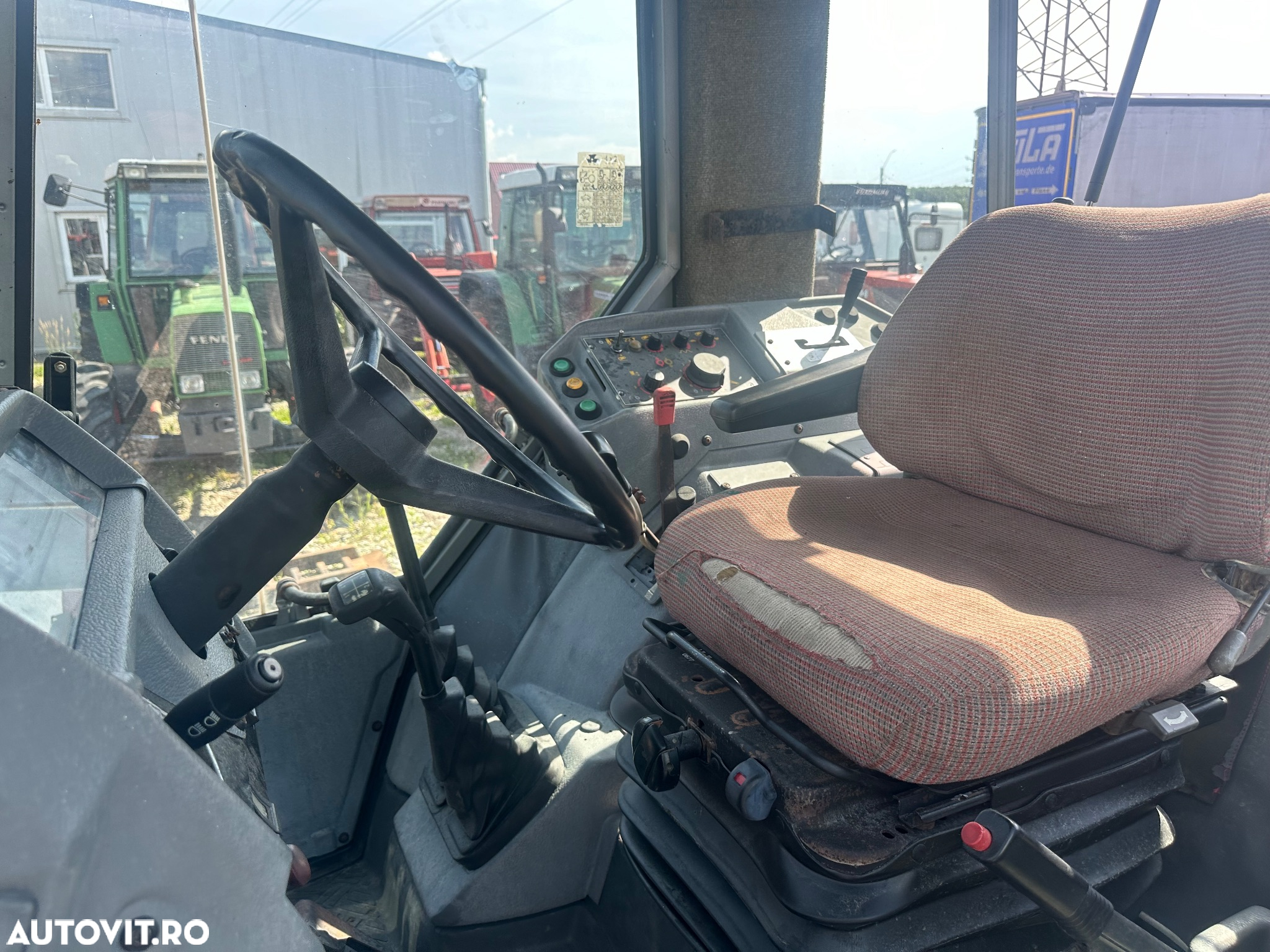 Massey Ferguson 3070 - 6