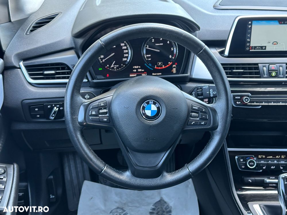 BMW Seria 2 218d Sport-Aut. Sport Line - 13