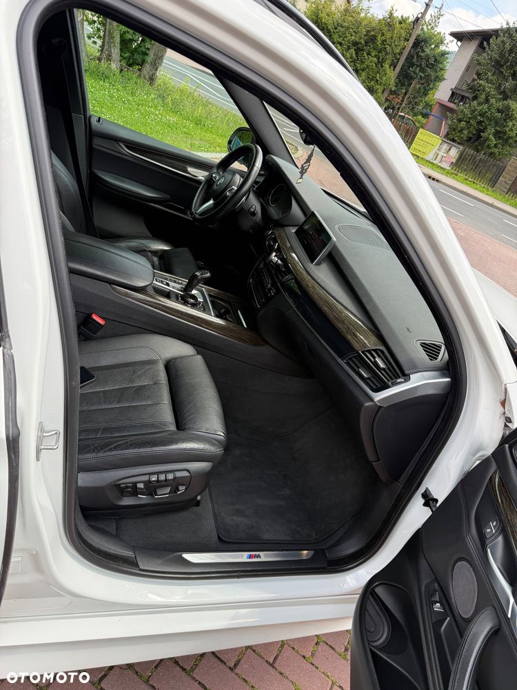 BMW X5 xDrive30d - 23