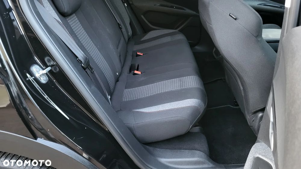 Peugeot 3008 PureTech 130 Stop & Start GPF Active Pack - 11