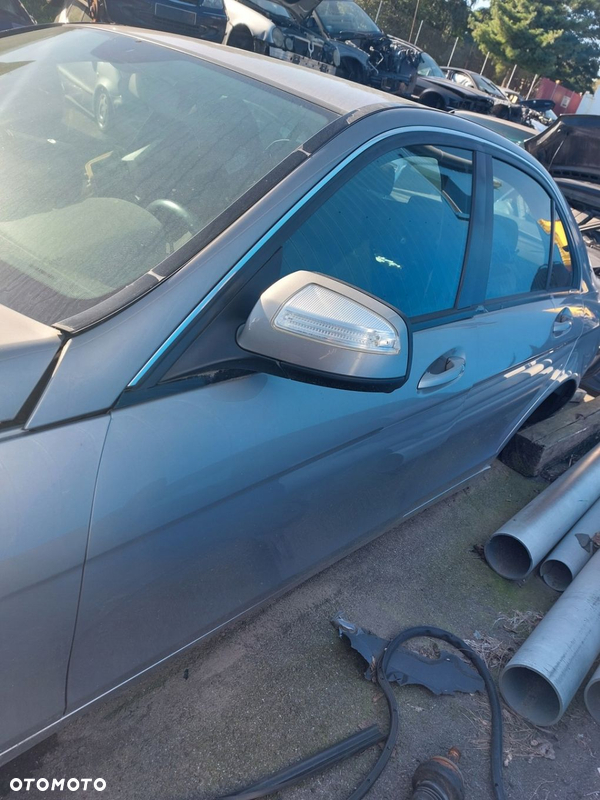 Drzwi lewy przód Mercedes C-klasa W204