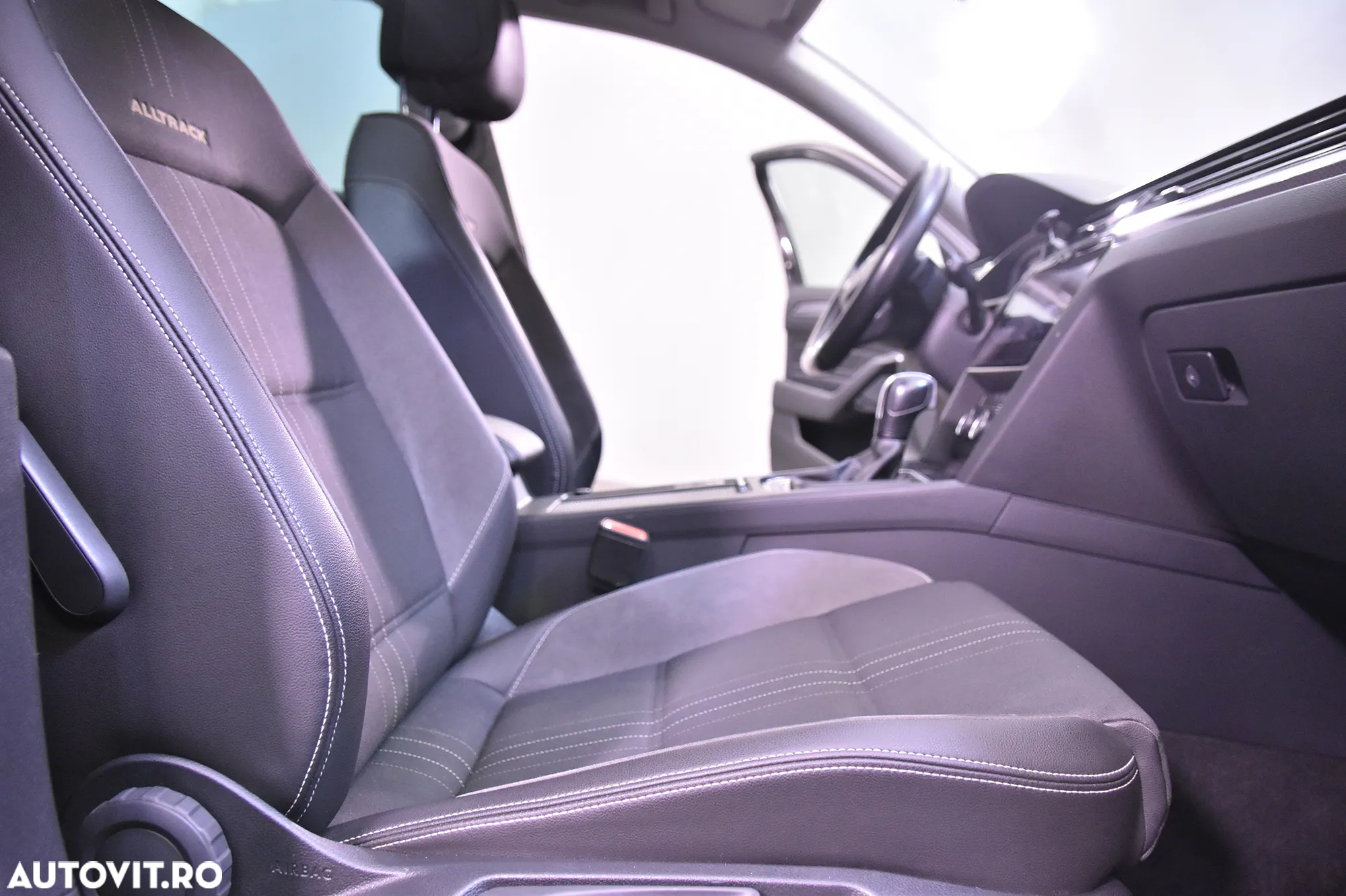 Volkswagen Passat Alltrack 2.0 TDI DSG 4Motion - 10