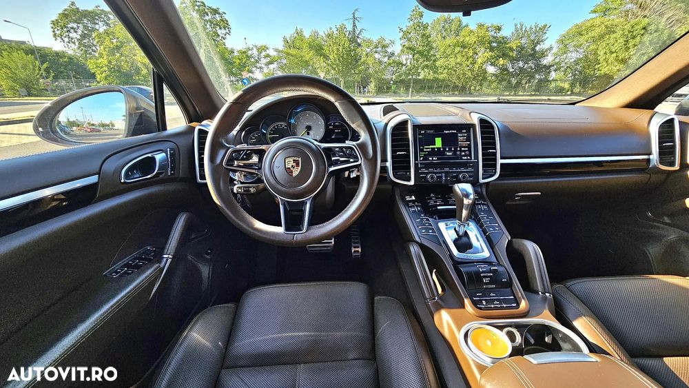 Porsche Cayenne S E-Hybrid Platinum Edition - 21