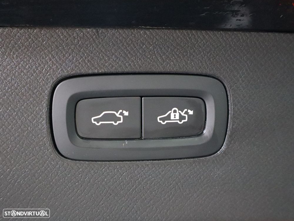 Volvo XC 90 2.0 T8 PHEV Inscription AWD - 23