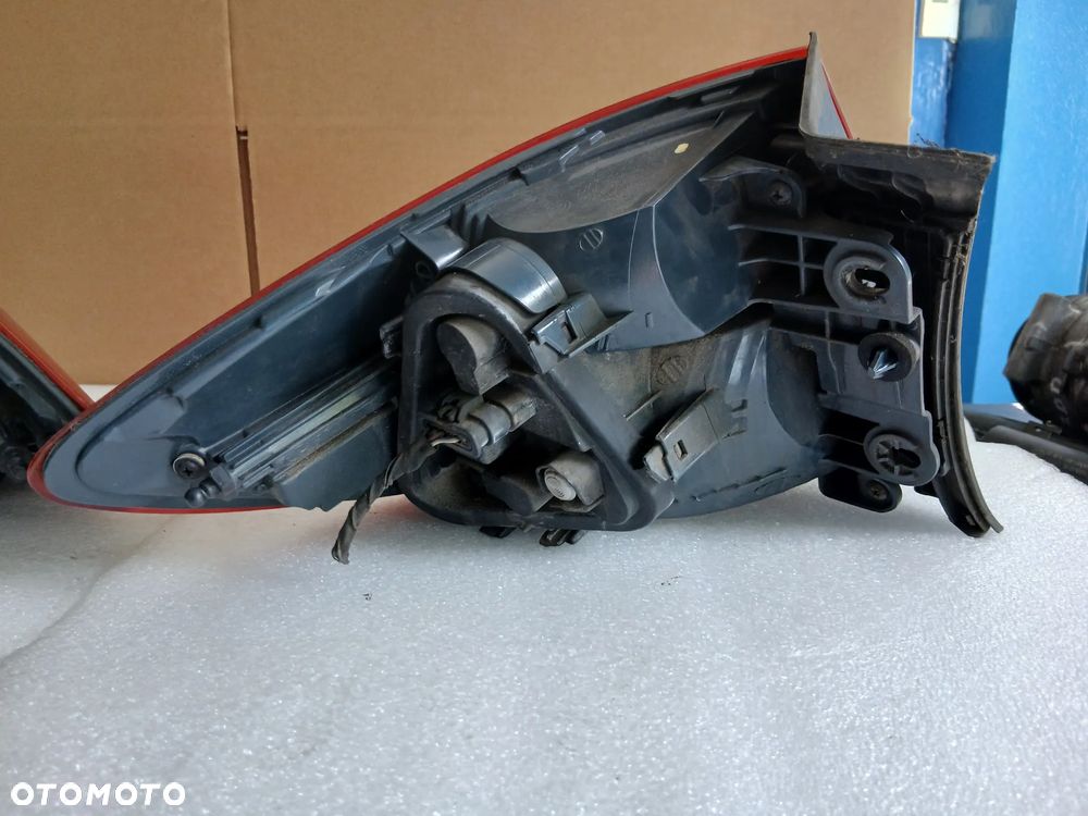 Lampa tylna BMW F31 przed liftingiem prawa lewa - 3