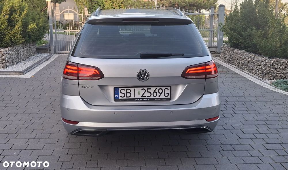Volkswagen Golf - 4