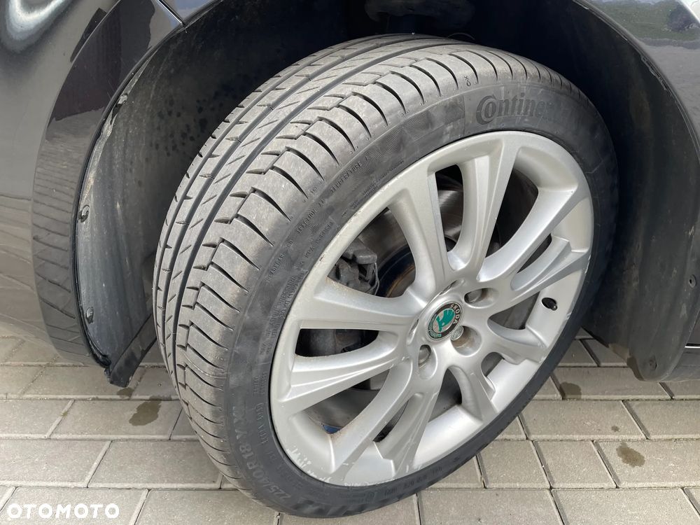 Skoda Superb 1.8 TSI Ambition DSG - 22