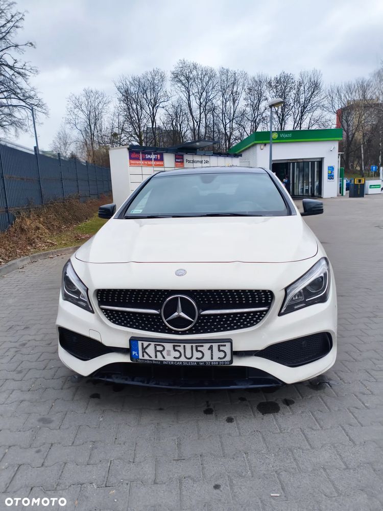 Mercedes-Benz CLA 200 7G-DCT AMG Line - 1