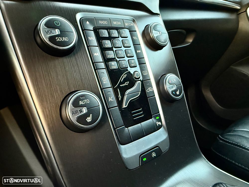 Volvo V40 1.6 D2 Eco Momentum - 27